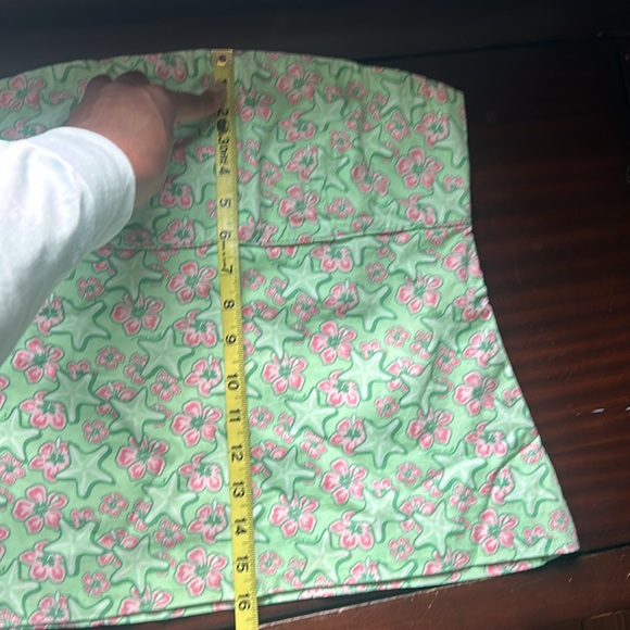 Vineyards Vines strapless top. - Picture 5 of 5